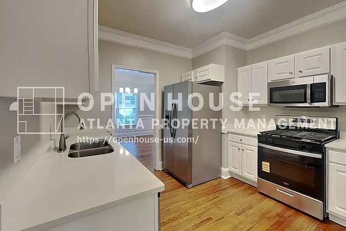 1907 Ascot Ter NW — Photo 8