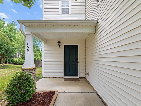 3rd image of 4504 Arcaro Dr