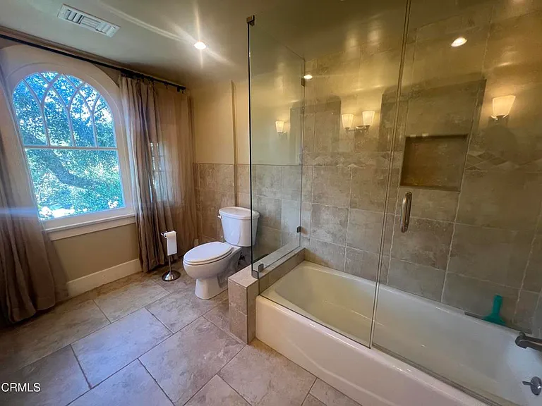623 Charter Oak St — Photo 19