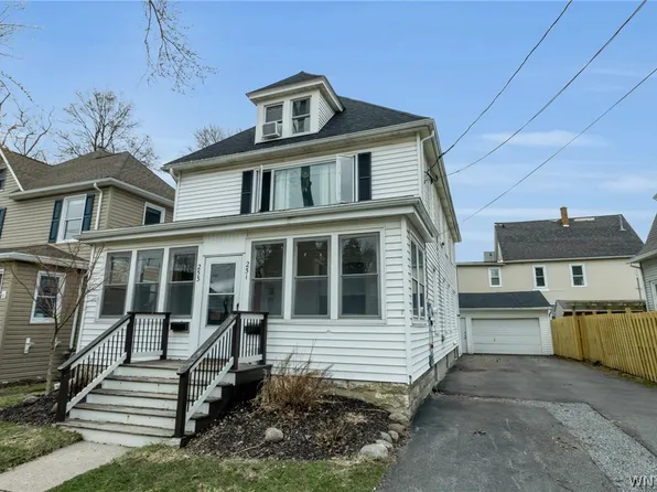 251 Pleasant Ave, Hamburg, NY 14075