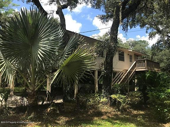 2nd image of 16509 Lynway Ln