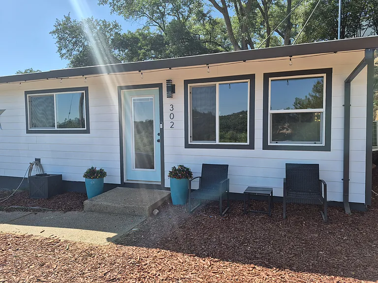 302 Ayba St #1 — Photo 2