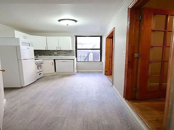 4th image of 405 E 12th St #Gfe