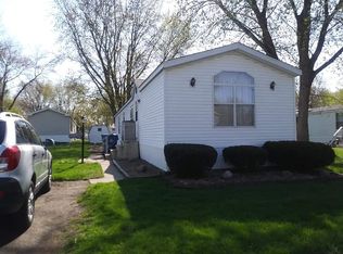 104 Rome Blvd, Hebron, IN 46341