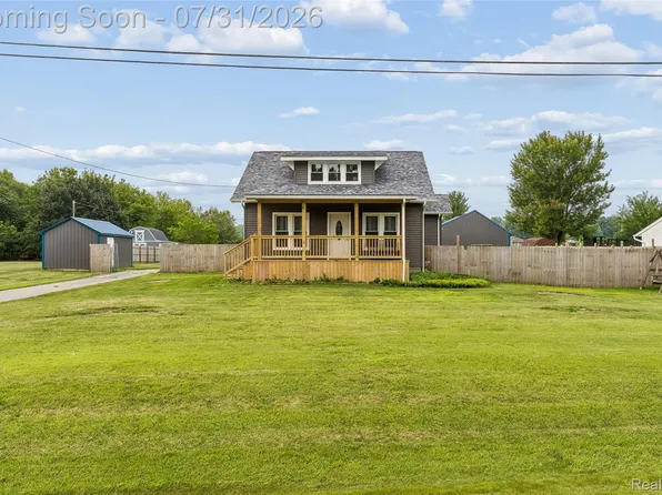 1056 E Vienna Rd, Clio, MI 48420