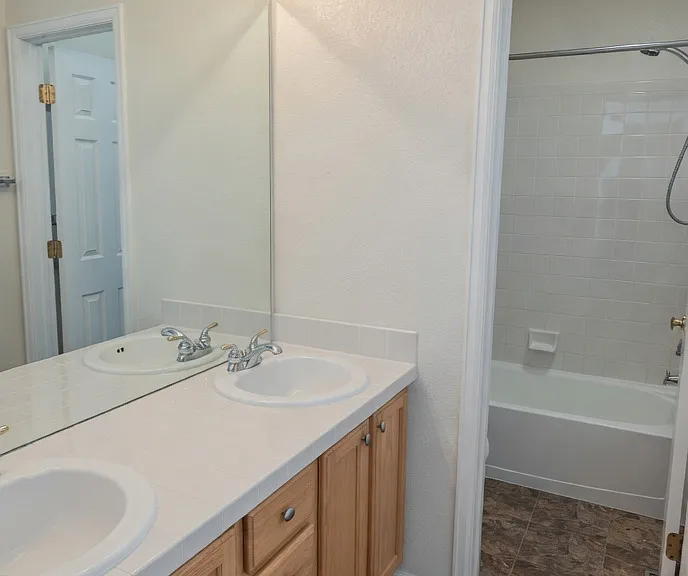 17059 Cornerstone Dr — Photo 15