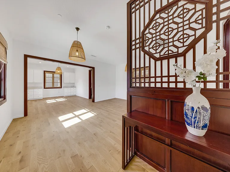 11 Deodar Ln #6 — Photo 32