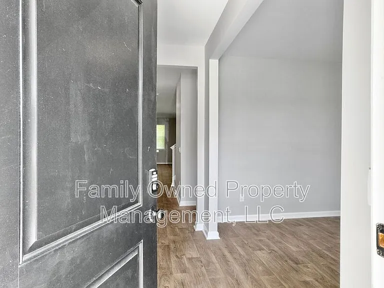 422 Blue Elderberry Run — Photo 5