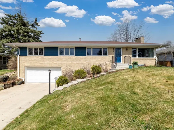 4504 Andover Rd, Edina, MN 55435