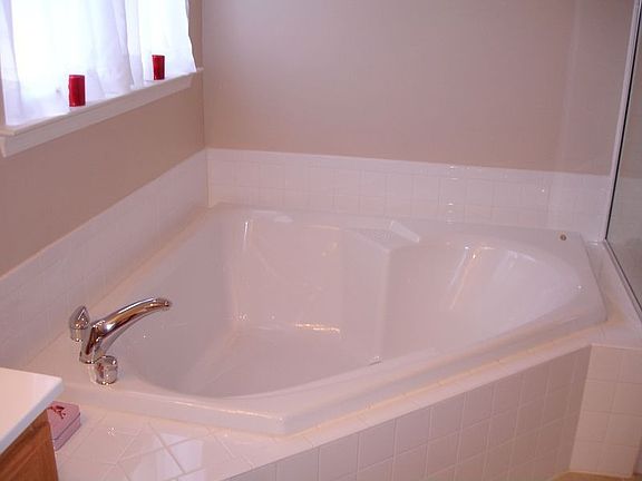 soaking tub for two