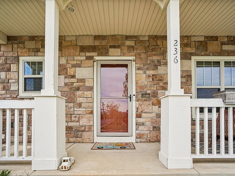 236 Little Bear Dr — Photo 5