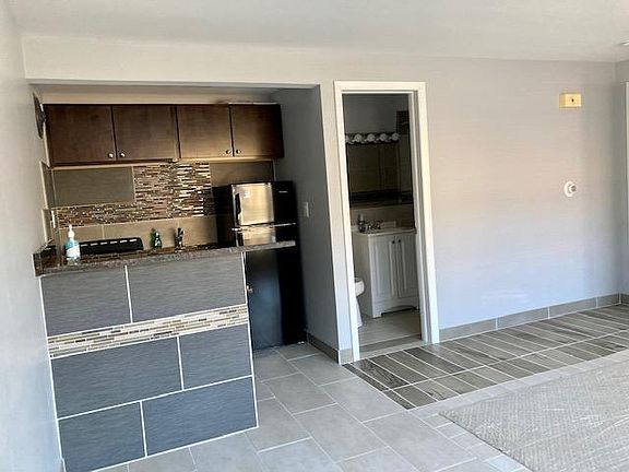 2nd image of 6939 W Gunnison St #Ga