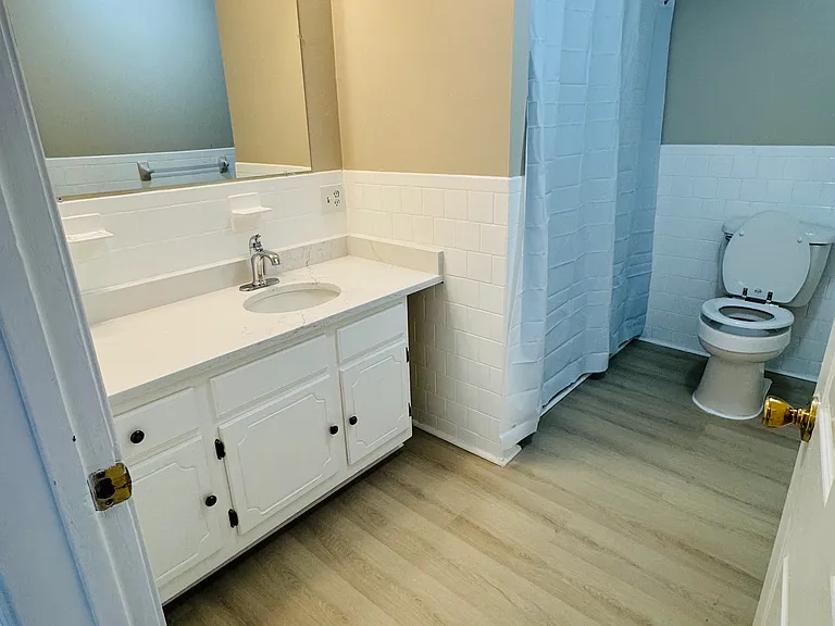 1651 Pontiac Ave #1 — Photo 10