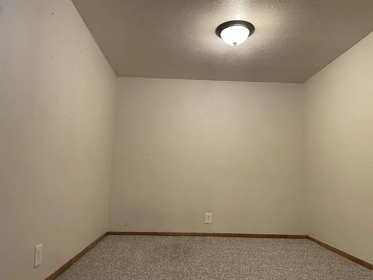 736 Duclo Ave #B — Photo 10