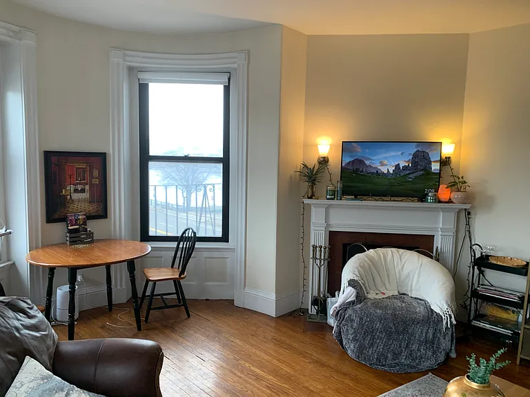 504 Beacon St #36 — Photo 11