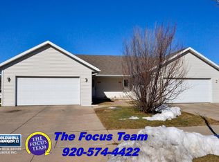 3310 E Heidemann Dr, Appleton, WI 54915