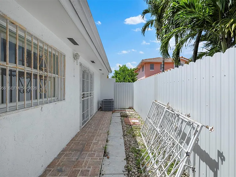 2028 SW 103rd Ct — Photo 29