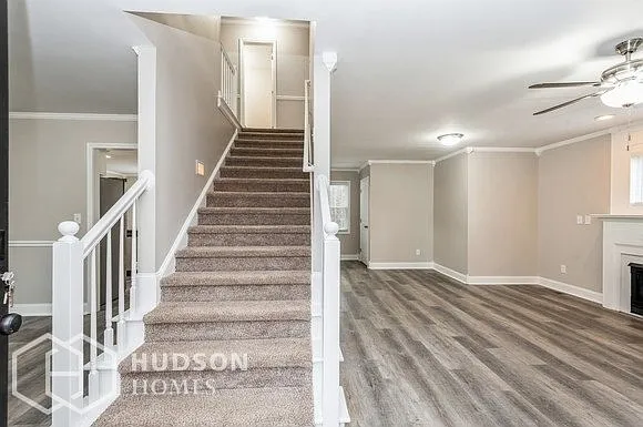 2802 Cross Tie Ln — Photo 3