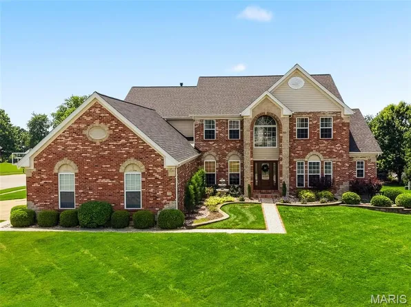 208 Kings Mill Ct, Dardenne Prairie, MO 63368