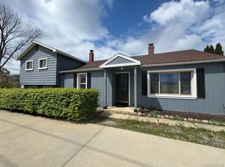 835 E Long Lake Rd, Troy, MI 48085