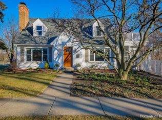 387 Bryant Ave, Glen Ellyn, IL 60137