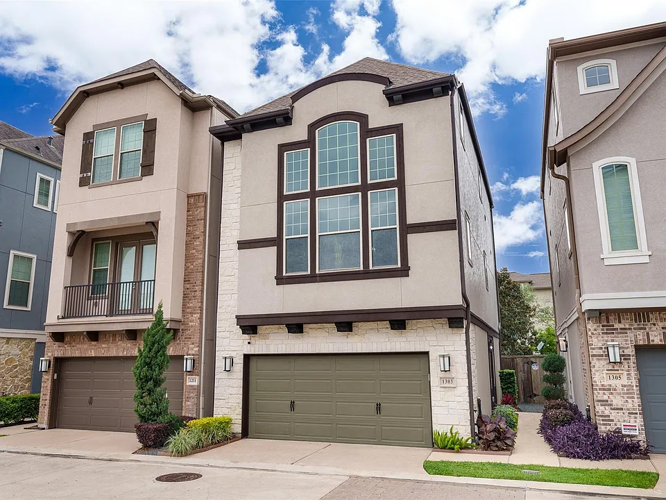 1303 Edwinstowe Trl