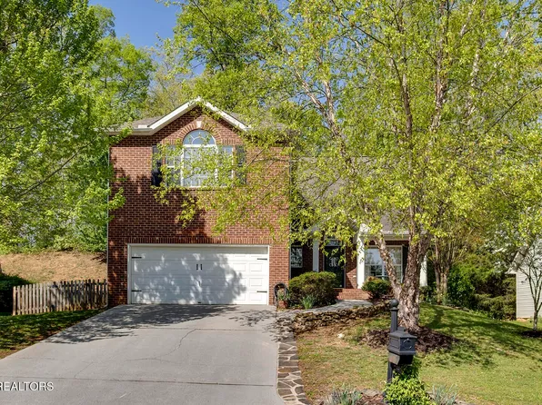 10029 Madison Ridge Ln, Knoxville, TN 37922