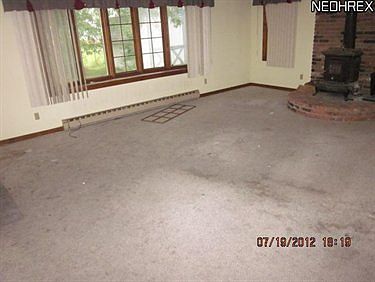 2nd image of 230 Ashwood Dr