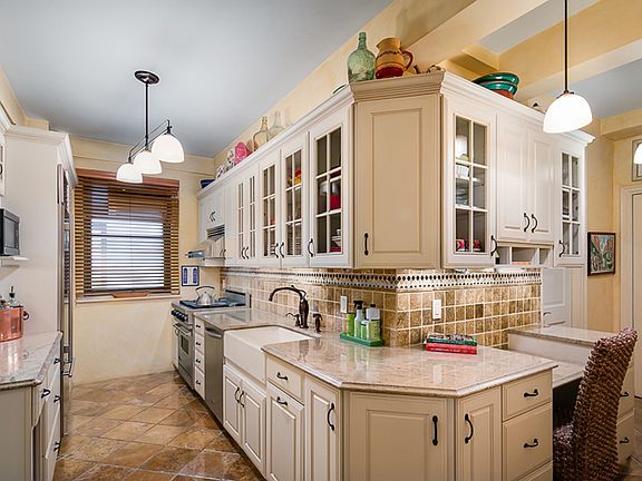 5th image of 180 E 79th St APT 3D