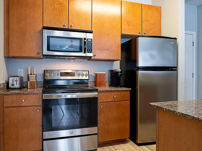 2502 Leon St #309 — Photo 6
