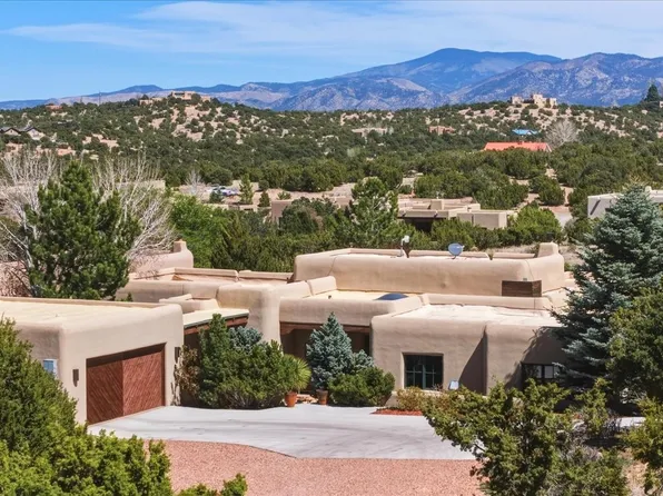 4 Plano Arbolito, Santa Fe, NM 87506