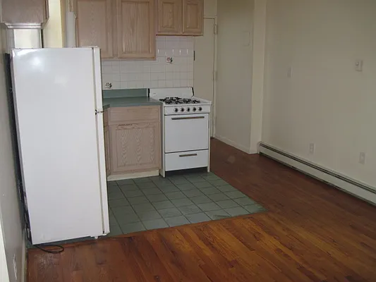 Rented by J Misrahi Realty Corp | media 31