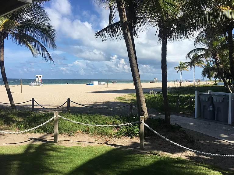 305 N Pompano Beach Blvd #606 — Photo 4