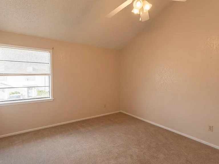 1602 Mill St #C — Photo 15