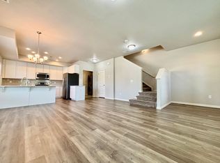 1687 Grand Ave #1, Windsor, CO 80550