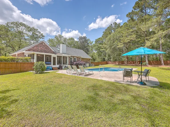 110 Beaverton Ct, Summerville, SC 29485