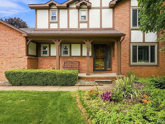 4th image of 10780 Oxbow Lakeshore Dr