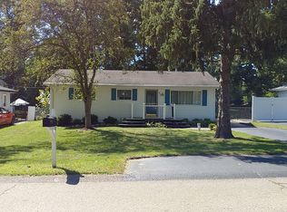 960 Sherry Dr, Lake Orion, MI 48362