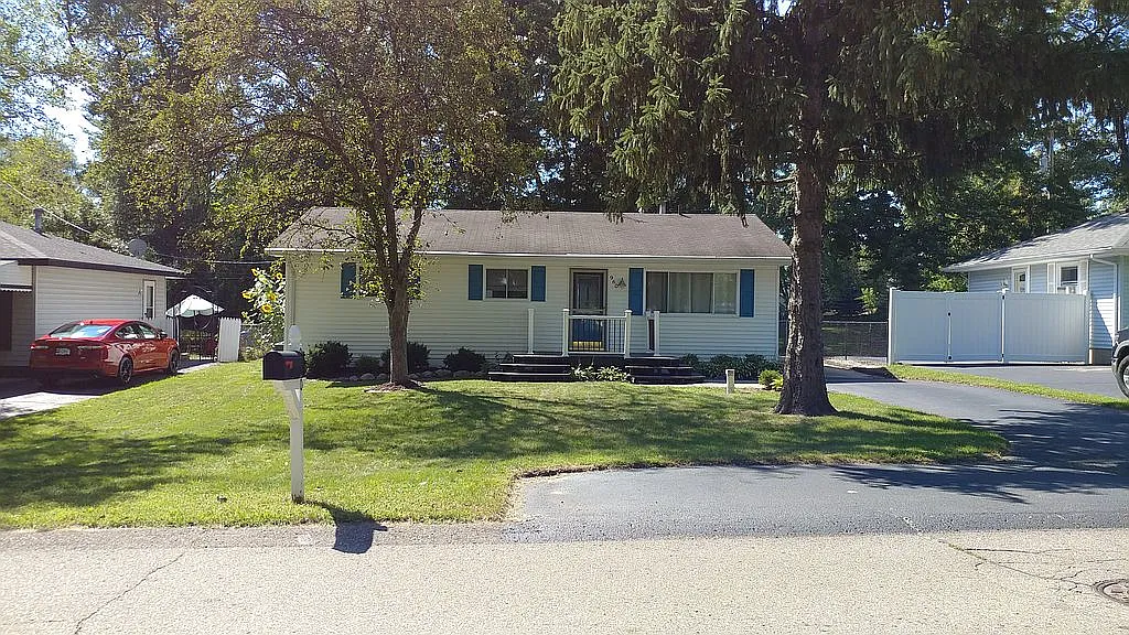 960 Sherry Dr photo 1