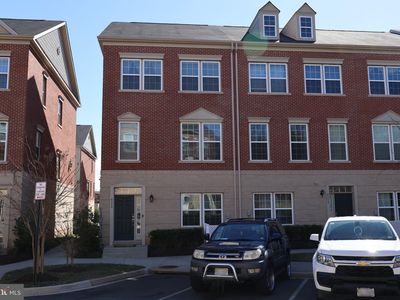 8006 Cayzer Ln, Gainesville, VA, 20155