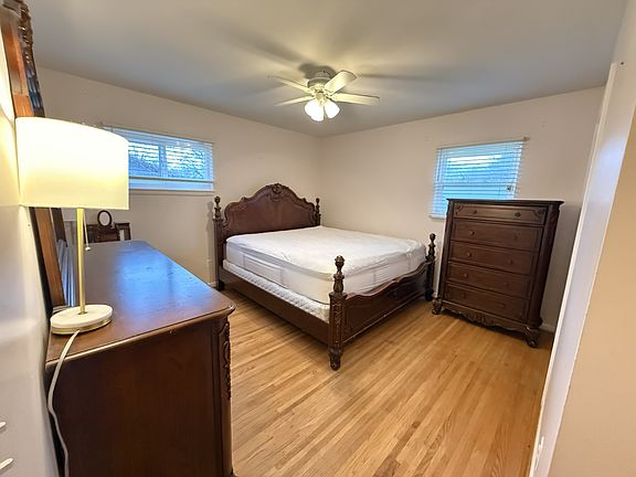 5th image of 236 Viscount Dr