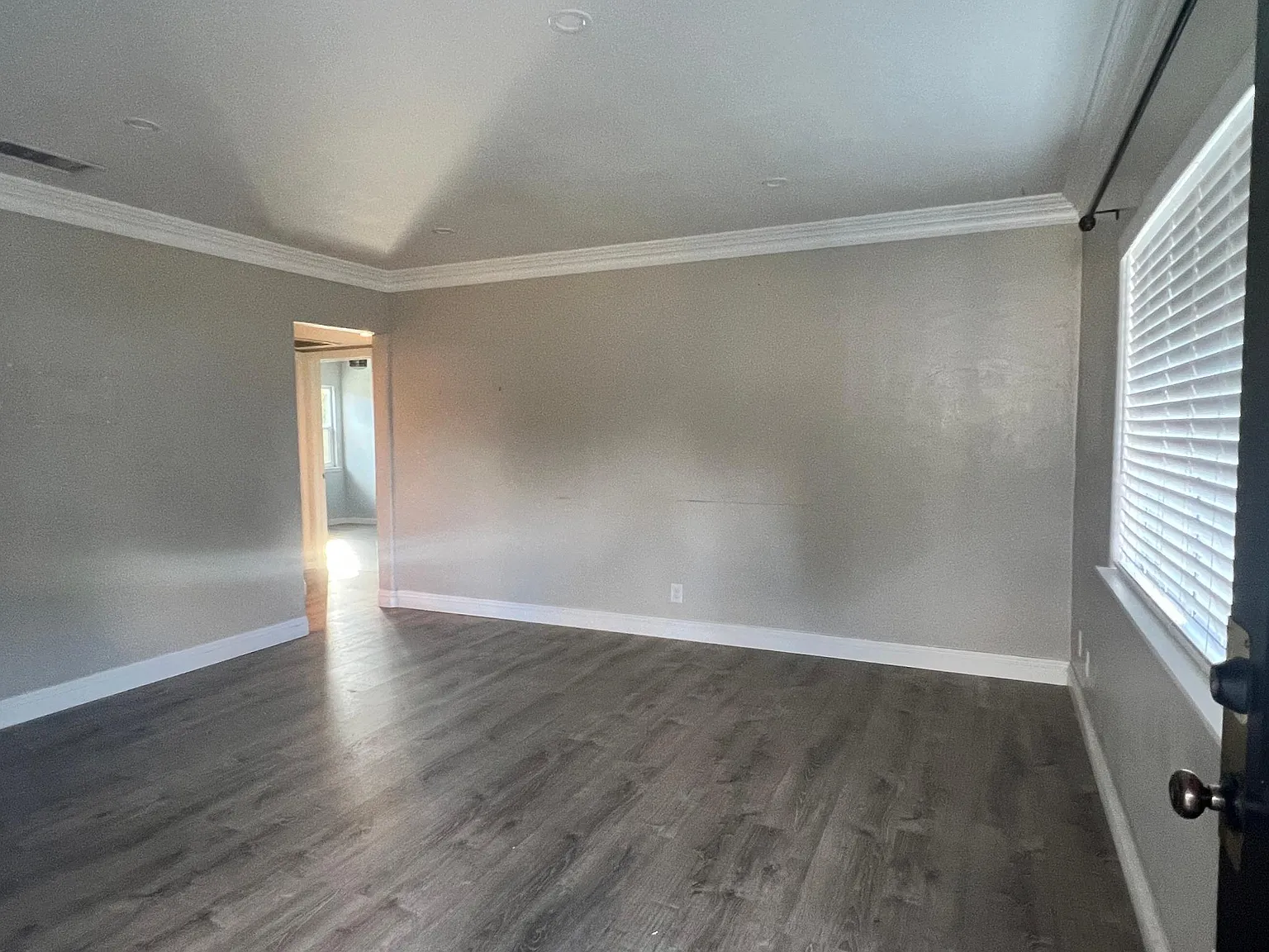 5 Loma Linda Dr — Photo 4