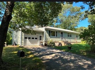 39 Juniper Drive Ext, Ashaway, RI 02804
