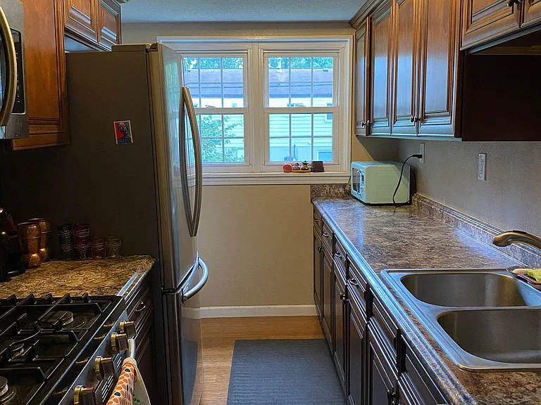 6404 Ashbury Dr — Photo 10