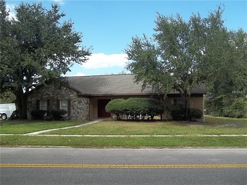 1st image of 9214 Regents Park Dr