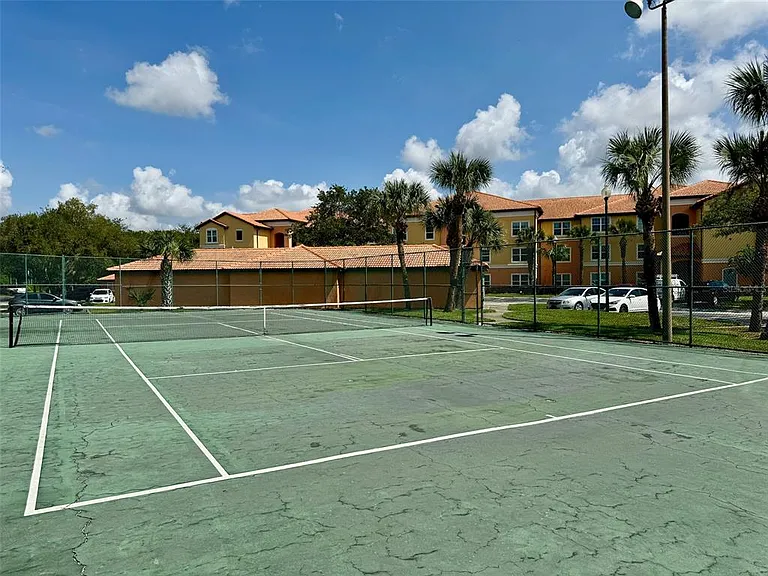 5475 Vineland Rd #8113 — Photo 21