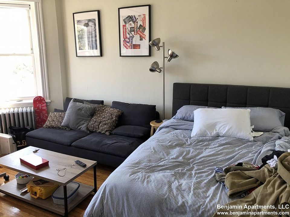 2nd image of 1183 Boylston St #30