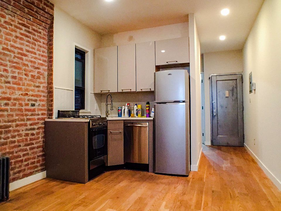 1st image of 21 Catherine St APT 2E
