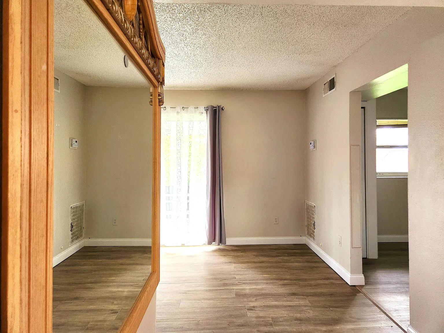 Dahlia Dr, Orlando — Photo 3