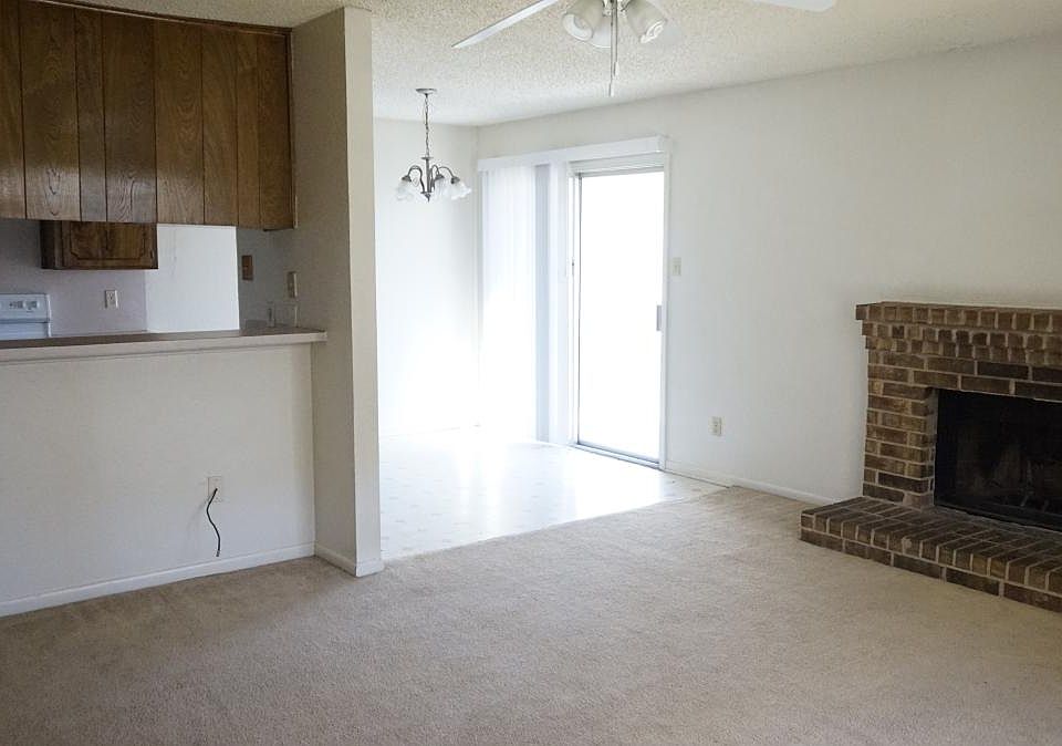 003_Living Room_03082022